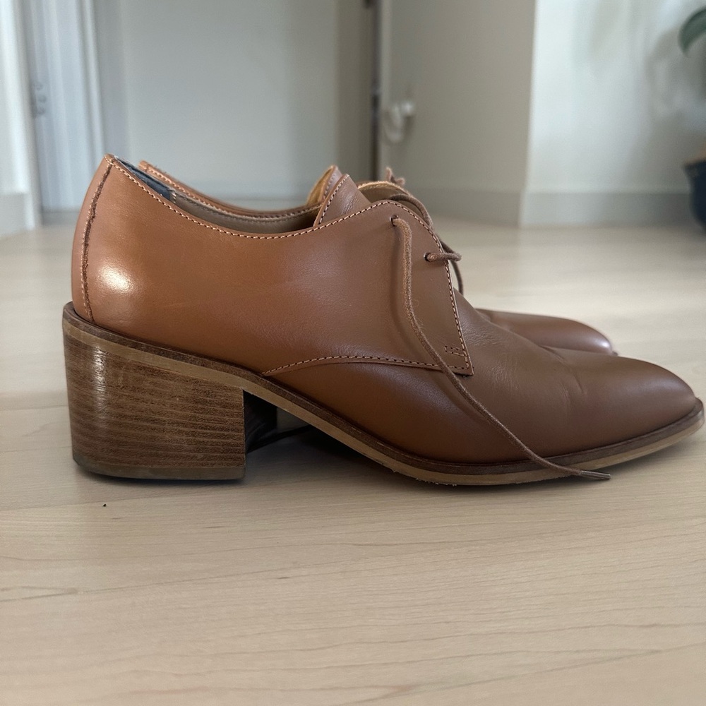 Women's Tan Leather Oxford Shoes